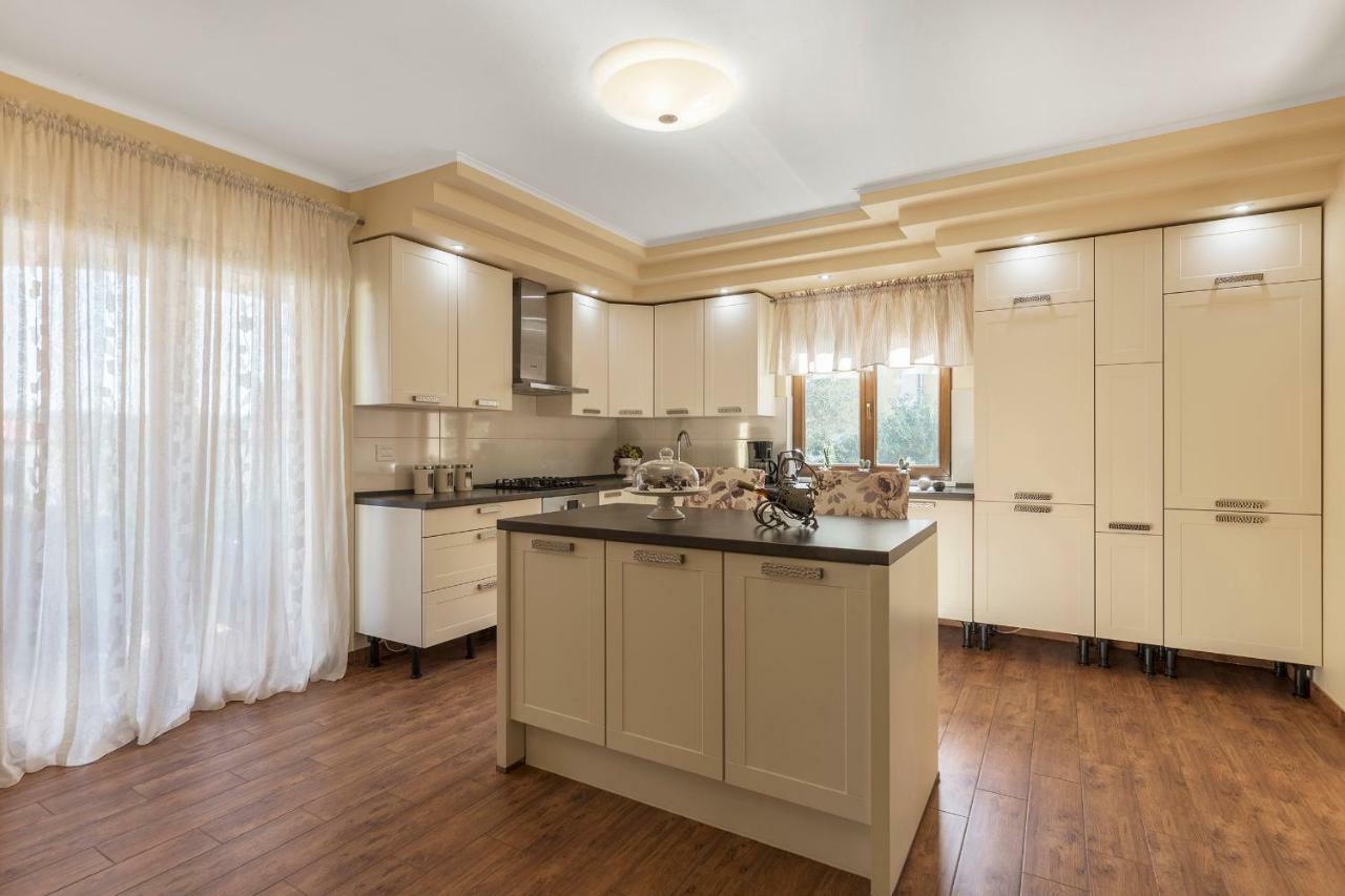 Villa Monique Воднян Екстериор снимка