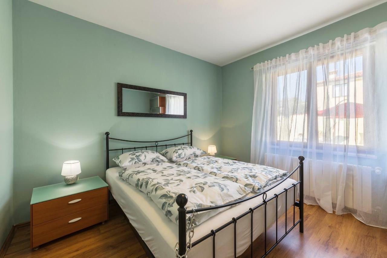 Villa Monique Воднян Екстериор снимка